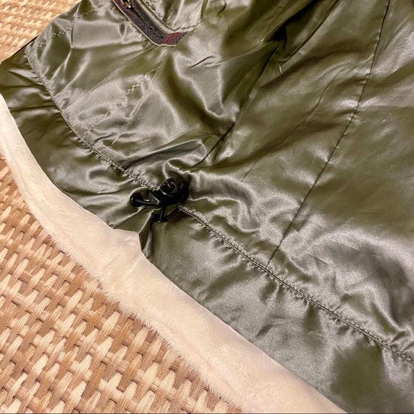 🎉MOUNTAIN HARDWEAR Commotion Retro jacket - Picture 6 of 7